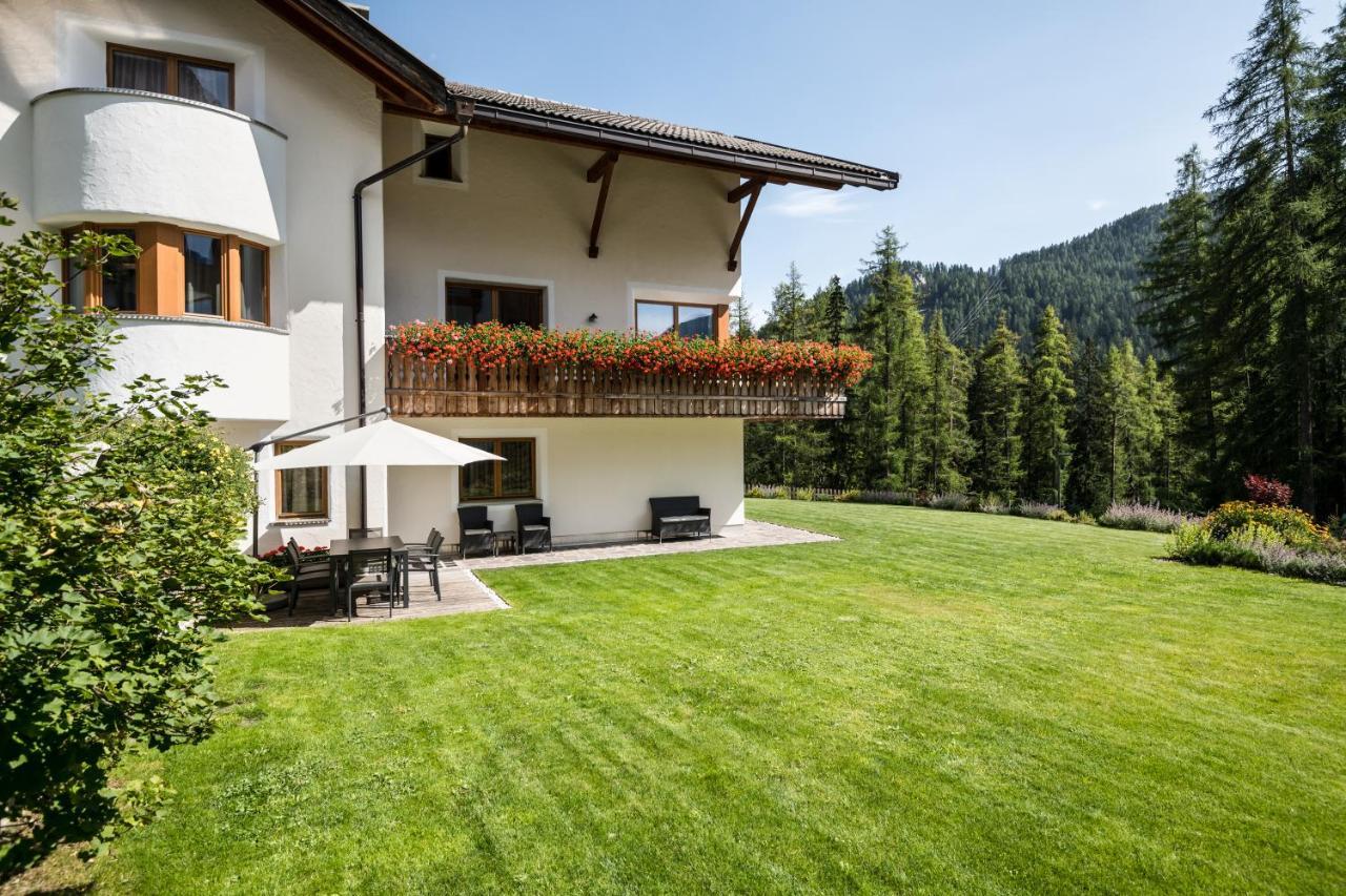 Residence Floralp Colfosco Exterior photo